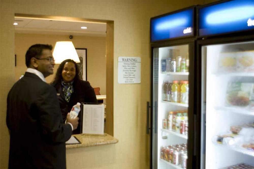 Hampton & Oakland Airport-alameda Hotel Alameda