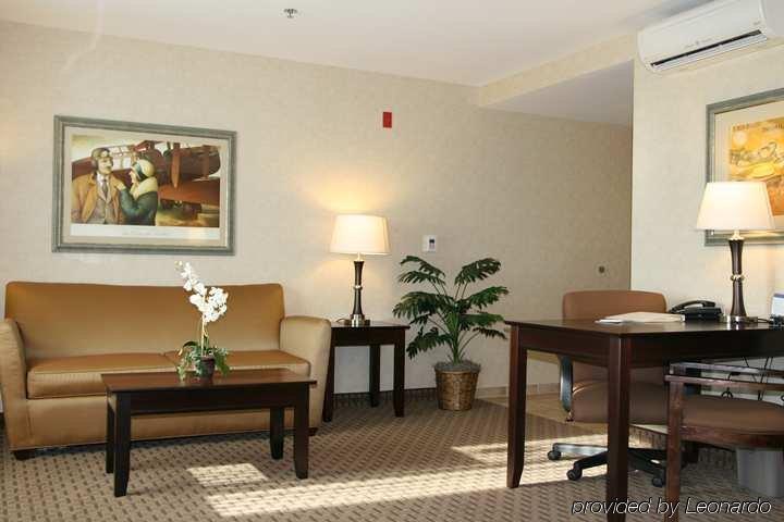 Hampton & Oakland Airport-alameda 3*