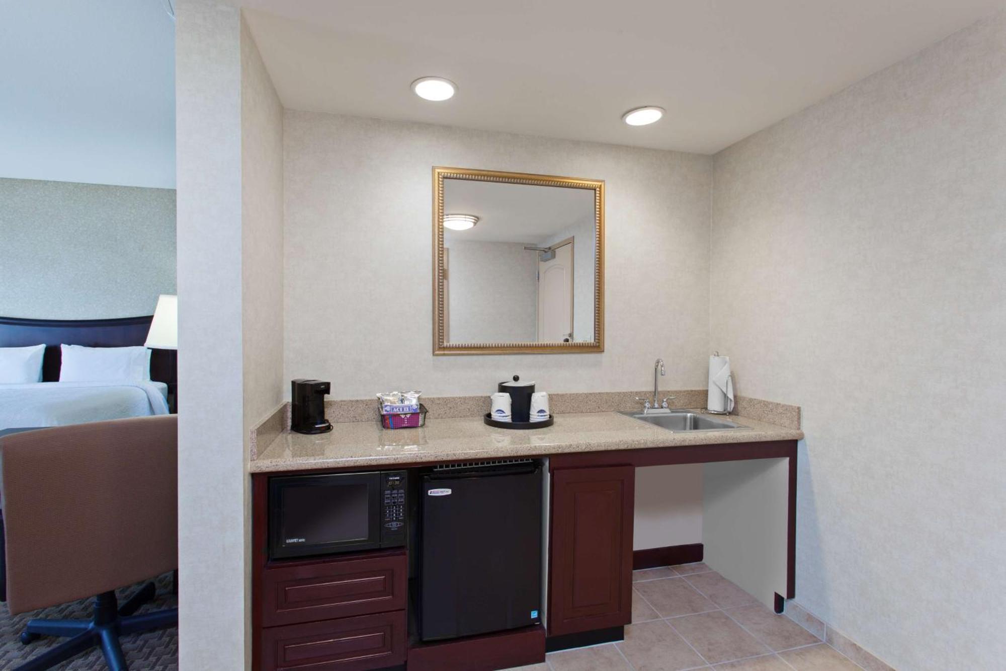 Hampton & Oakland Airport-alameda 3* Alameda