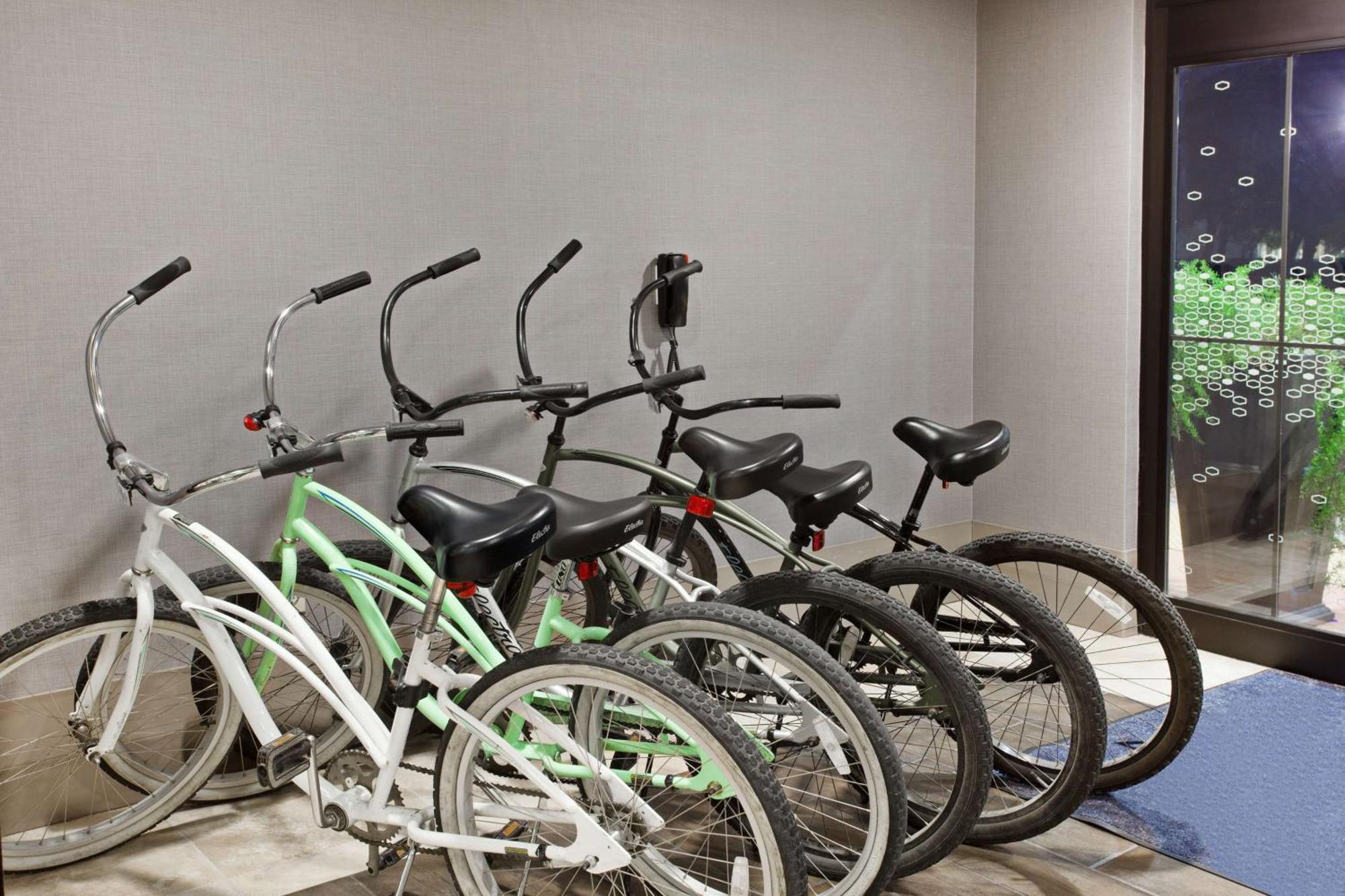 Hampton & Oakland Airport-alameda 3*