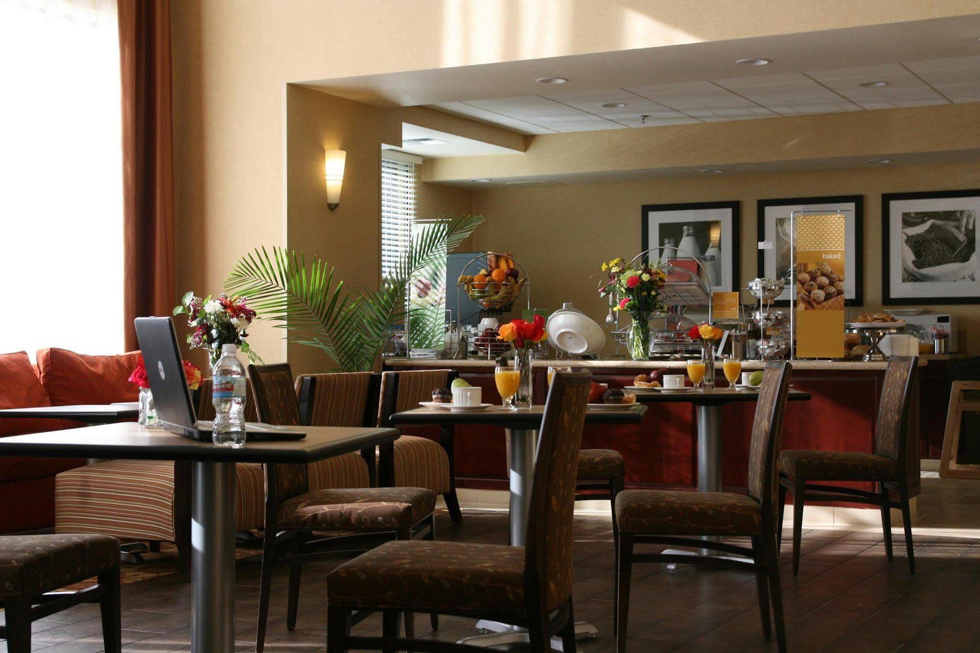 Hampton & Oakland Airport-alameda 3*
